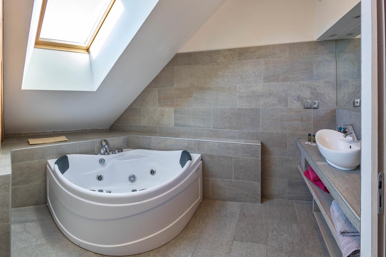 Holiday Home&Spa - Le Rendez Vous de Vauban Mont-Dauphin Buitenkant foto